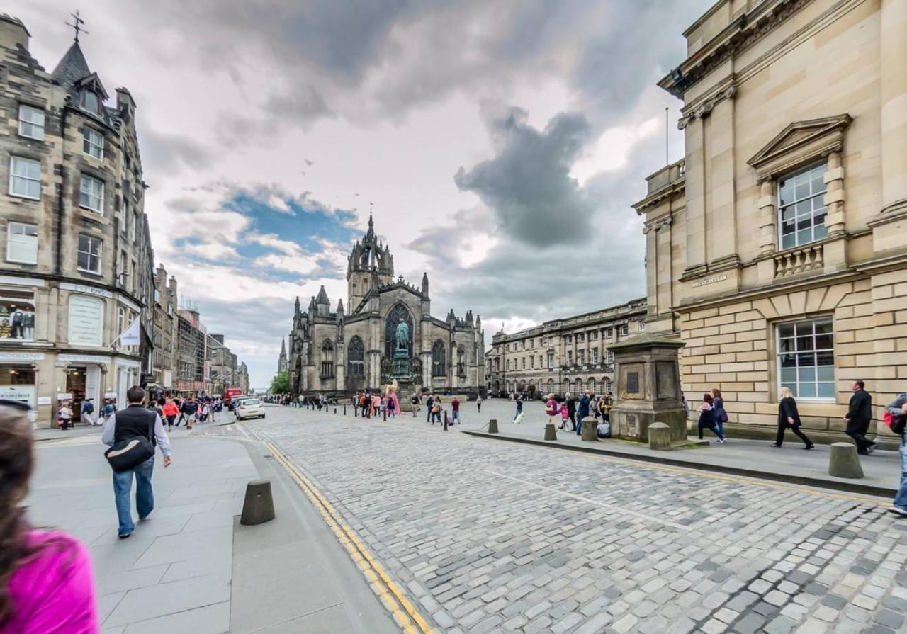 Altido Castle Terrace 3 Bedroom Apartment - Old Town Edimburgo Exterior foto